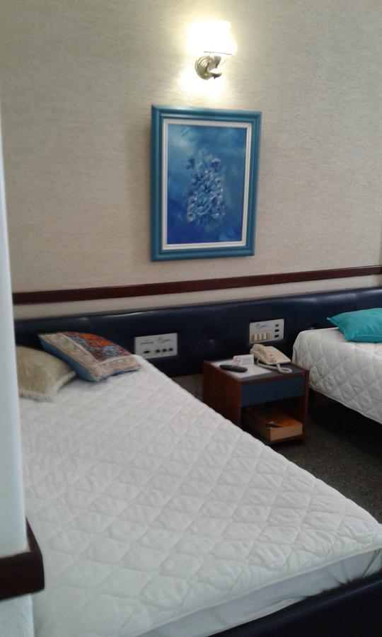 Hotel Comendador เตรส ริโอส ภายนอก รูปภาพ