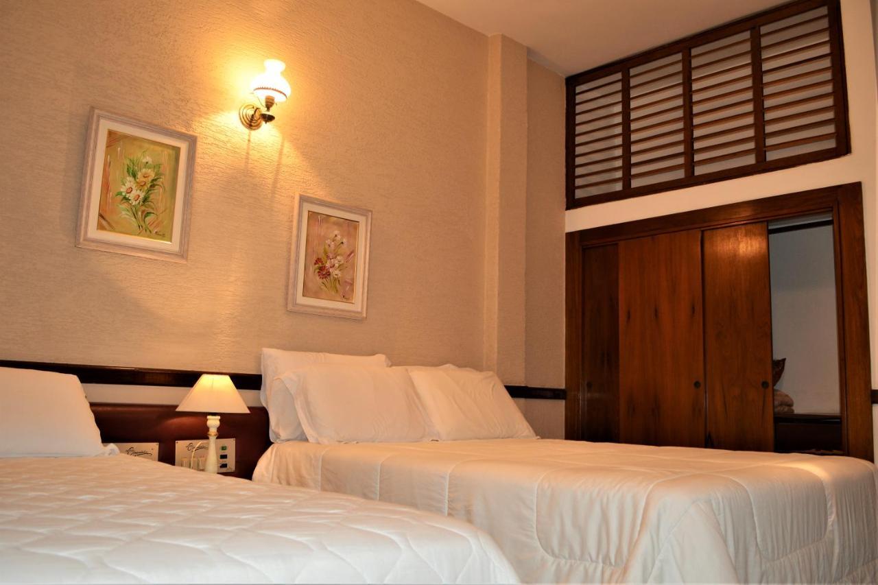 Hotel Comendador เตรส ริโอส ภายนอก รูปภาพ